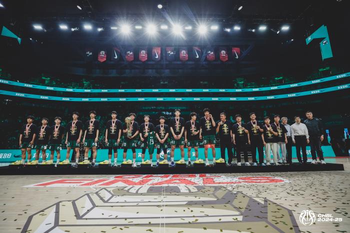 2024-2025赛季耐高全国总决赛在京收官：广东实验