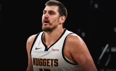 戈登缺席影响约基奇单打效率 掘金主帅谈失误问