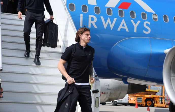 意大利队战术选择引争议 北爱尔兰伤病影响出战