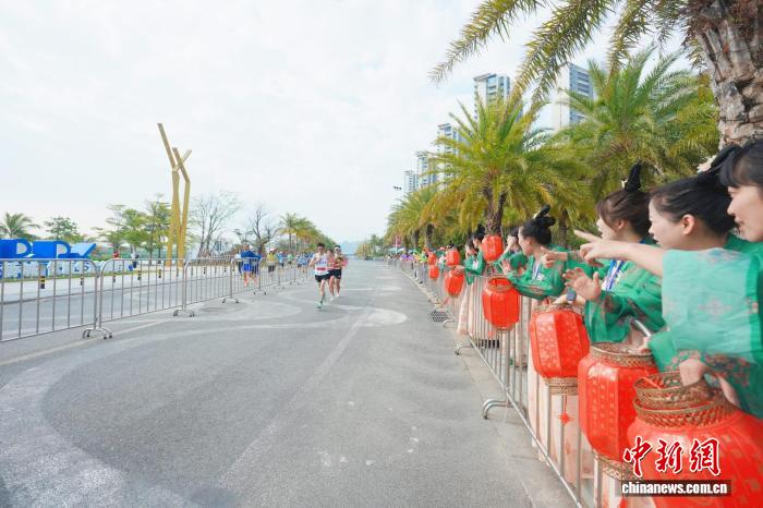 茂名马拉松奏响第十七届广东省运会序曲 展现华