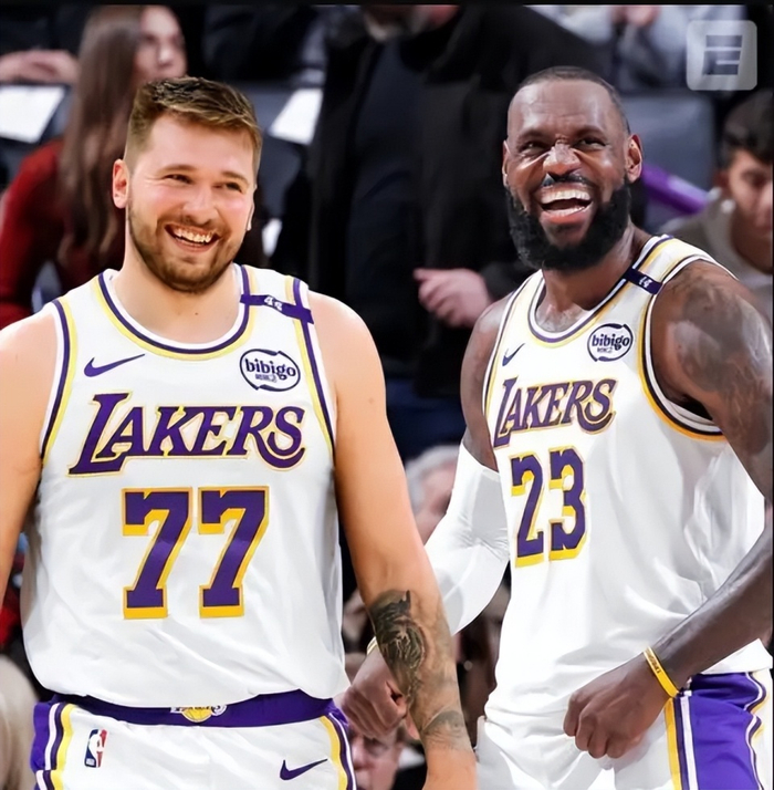 詹姆斯主动降薪辅助东契奇里夫斯冲击总冠军