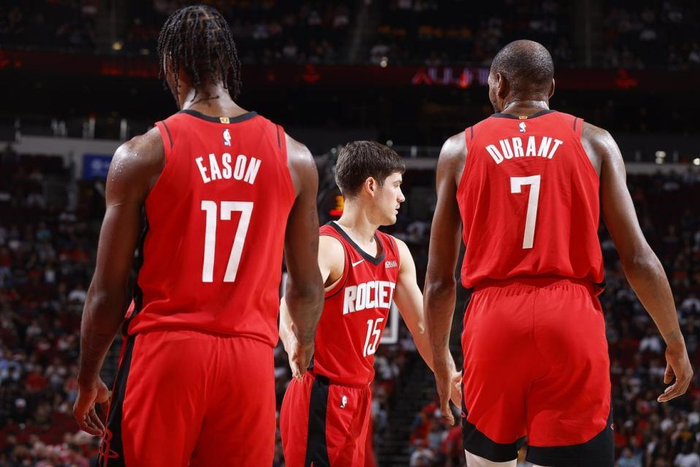 火箭季后赛战术重心转移 卡佩拉角色边缘化