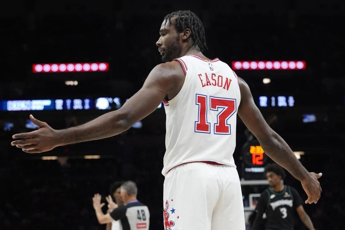 火箭季后赛战术重心转移 卡佩拉角色边缘化