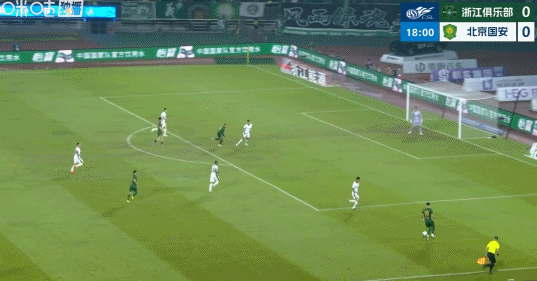 中超新星托利奇上演齐达内式优雅过人，对阵国