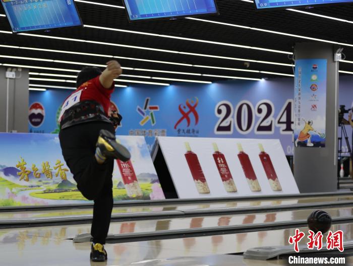 银川举行的2024年全国壮老年保龄球友谊赛-宁夏站